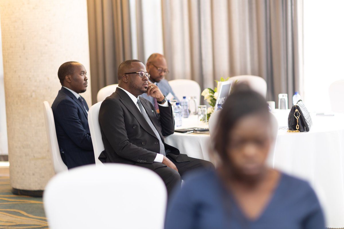 AC_des_banques's tweet photo. à la lutte contre le blanchiment des capitaux et le financement du terrorisme (LBC/FT).
Organisé avec le soutien actif de la Banque Centrale du Congo, cet atelier a réuni les institutions financières bancaires et non bancaires https://t.co/87bjO4eMEO