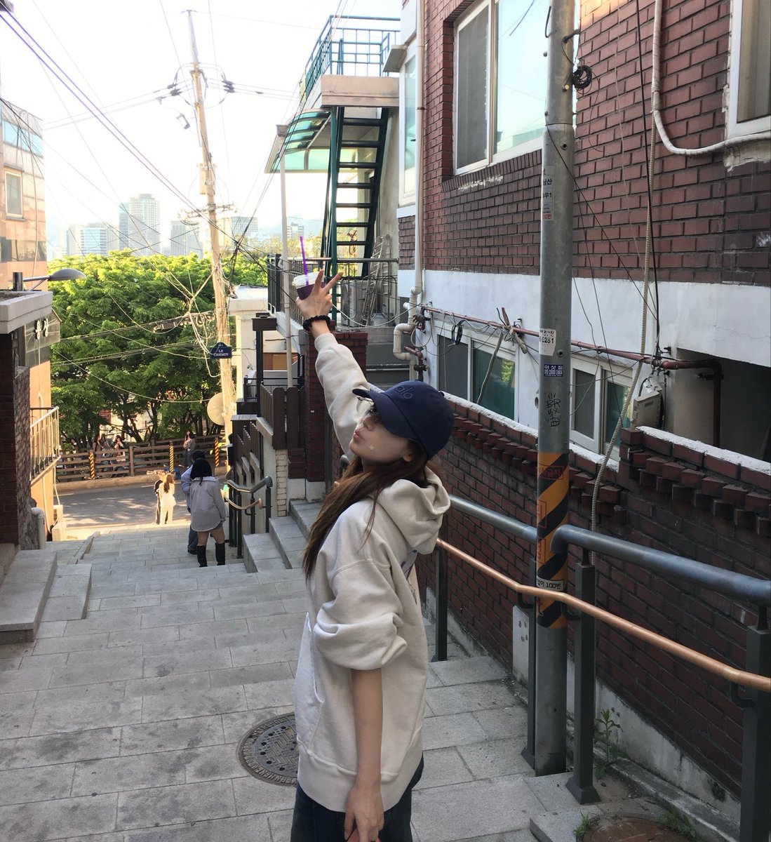 ฅ^•ﻌ•^ฅ tweet media
