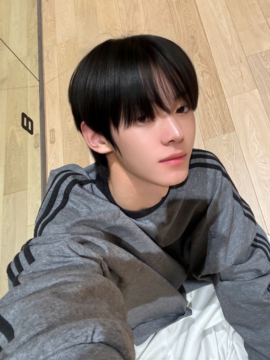 yyyy12_'s tweet photo. 중남콤 . . . . https://t.co/5Uj352MSAy