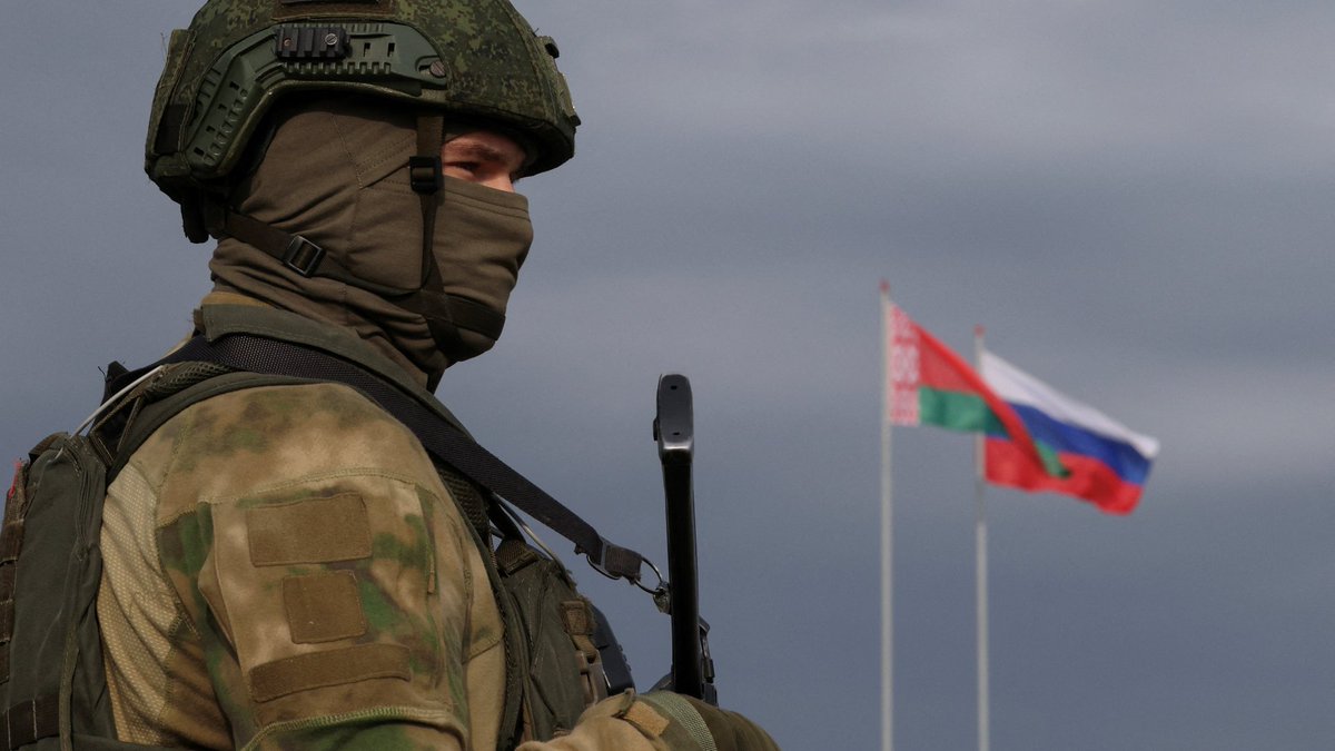 MayankKumar_1's tweet photo. Russia and Belarus launched joint tactical nuclear weapons drills on May 18, 2026, to train troops in deployment and combat use procedures. The exercises highlight growing military cooperation between Moscow and Minsk amid  tensions with NATO and security concern in Europe. https://t.co/HvtVK3GWiw