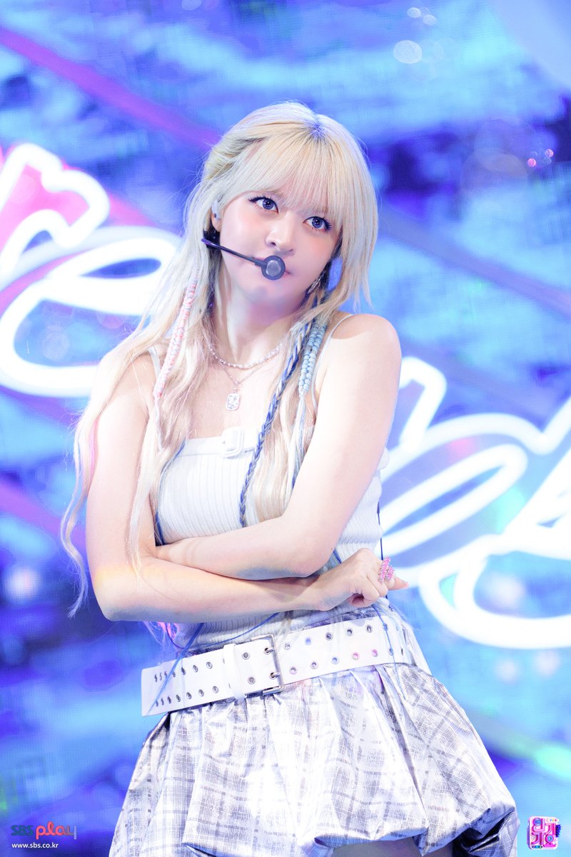 260517 Lily - SBS Inkigayo #LILY #릴리