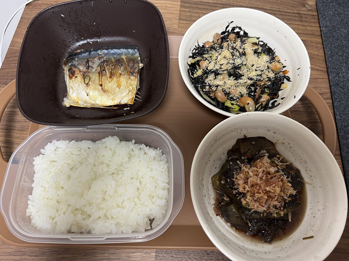 blue11_10's tweet photo. 絶対続かない自炊シリーズ
第4弾「鯖とその他」 https://t.co/pe61HKJPdk