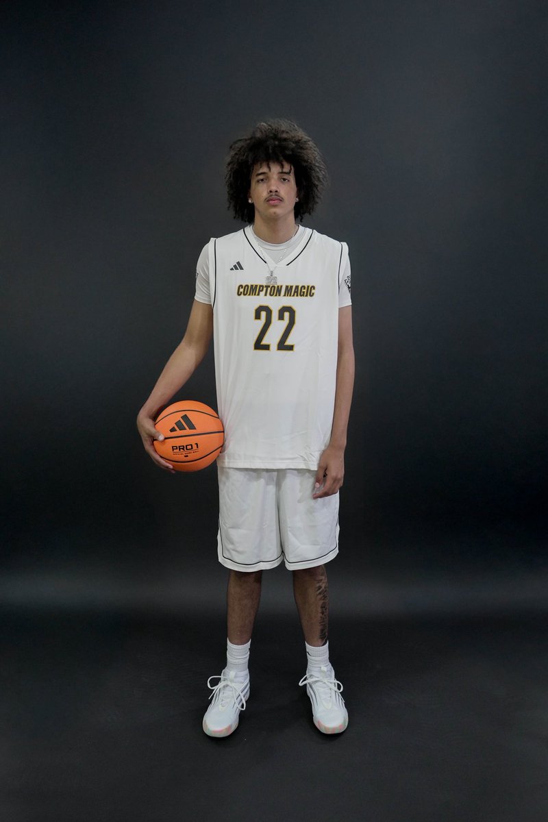 Compton_Magic's tweet photo. 6-9 Donovan Palmer @slopebasketball has picked up an offer from HighPoint
@DonovanPalmer_8 ✔️ https://t.co/Nnpy9fXMkF