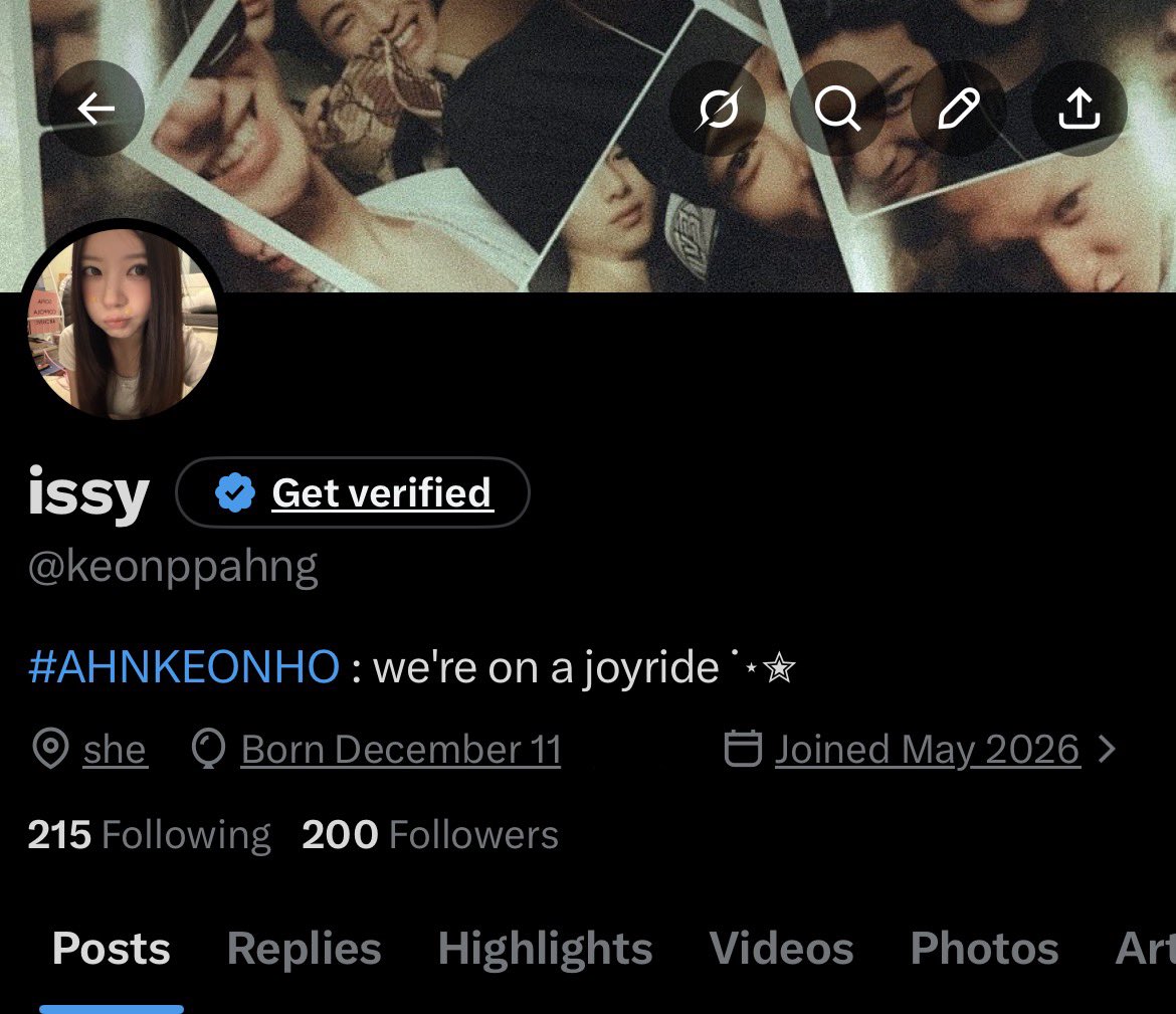 issy tweet media