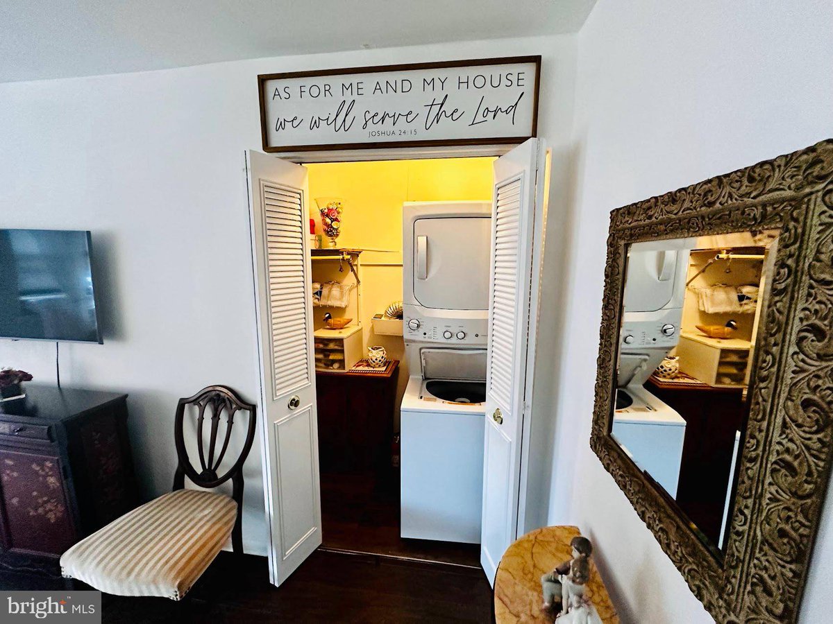 FamousJohnny's tweet photo. 230 E EVESHAM RD #C 15, Glendora, NJ 08029 is now under contract.
See this listing and more on my website: https://t.co/Plpk2UJZnU https://t.co/4Q6IYbWPDh