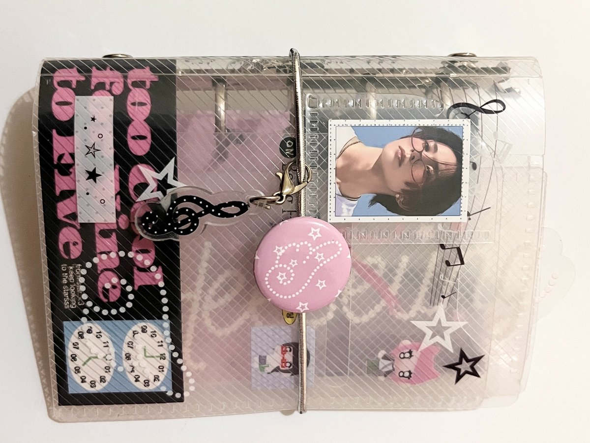 bubbIegumhee's tweet photo. starting my #evan🪽mini journal https://t.co/0jjAA0bRoy