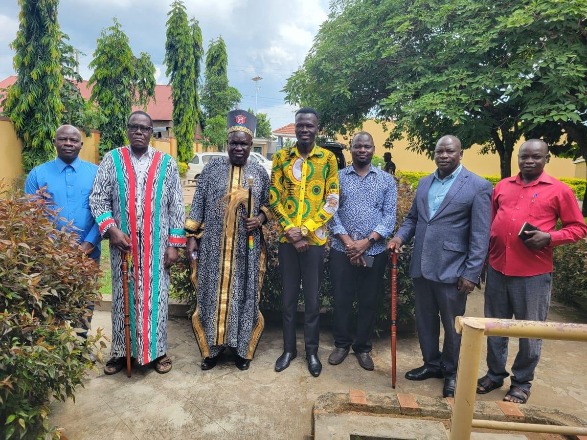 KumamKuch's tweet photo. The Kumam leadership under the stewardship of his highness Won Ateker Papa me Kumam Raphael Otaya has opened a new chapter to work together with the new LCV district chairperson Soroti Bob Owiny.
https://t.co/byfnoumEPC https://t.co/u4qggWbA3N