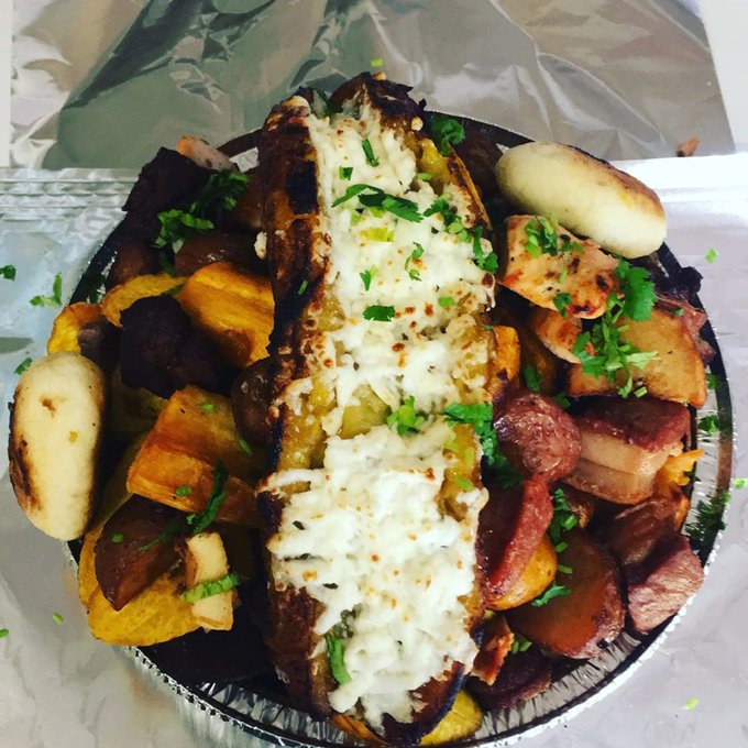 ChivaRestaurant's tweet photo. Gather your family and friends around our delicious #Picada platter! Loaded with savory meats, crispy yucca, and flavorful plantains, it’s the perfect dish to share and enjoy together. Stop by today and treat yourself to a satisfying feast!
https://t.co/Q4Gin26oeE https://t.co/gFJp8GcsnS