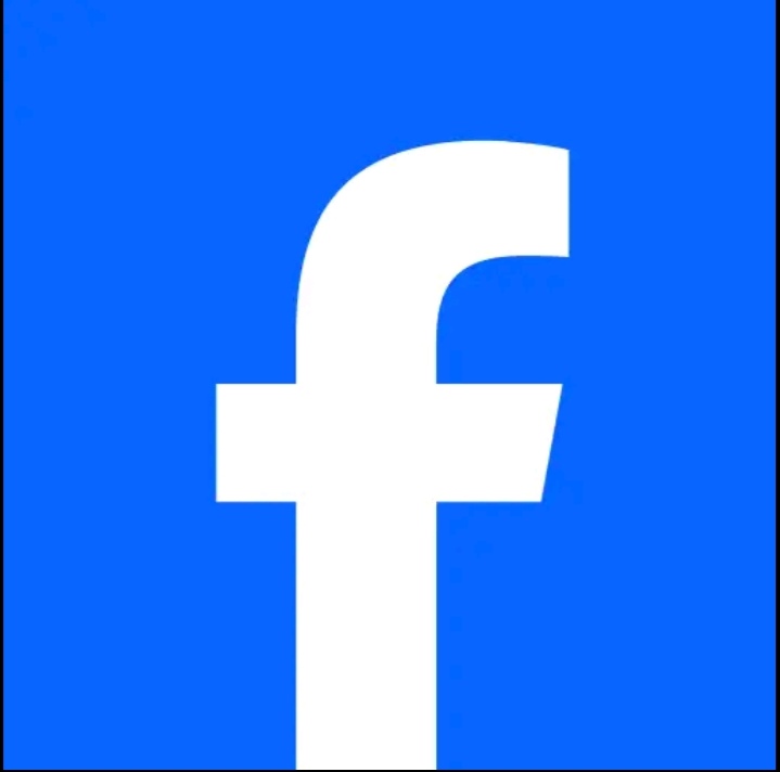 DCB001_'s tweet photo. Where do you spend more time🕖😊 

Facebook           Or                  X https://t.co/lZkHOaplIp