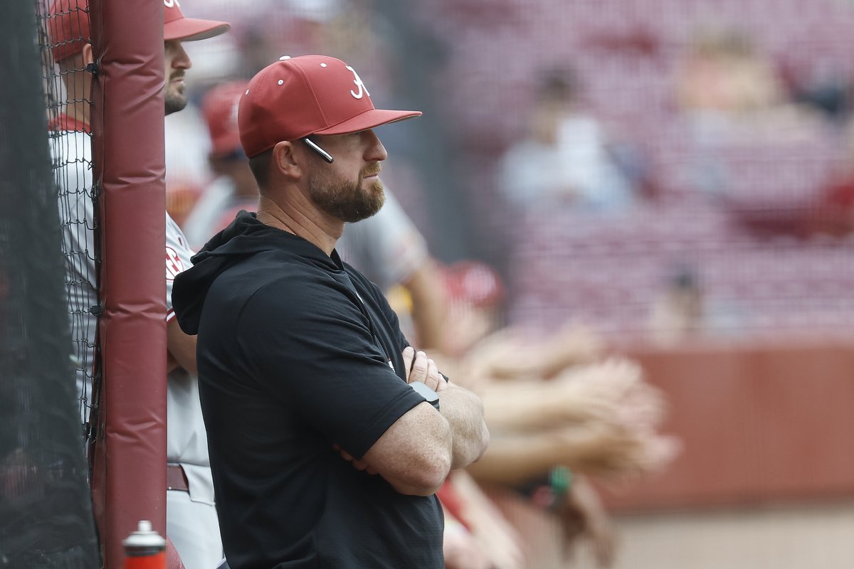 AaronSuttles's tweet photo. Georgia's Wes Johnson earned SEC COTY honors, and he was more than deserving. But what Alabama's Rob Vaughn has accomplished to date this season deserves praise. 

https://t.co/tokdpBCd3e https://t.co/R8nZdFHqCC