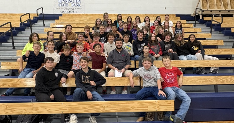 USD239's tweet photo. 7th graders wishing Mr. Brubaker a happy birthday day on the last day! https://t.co/y1B8AwRDKH