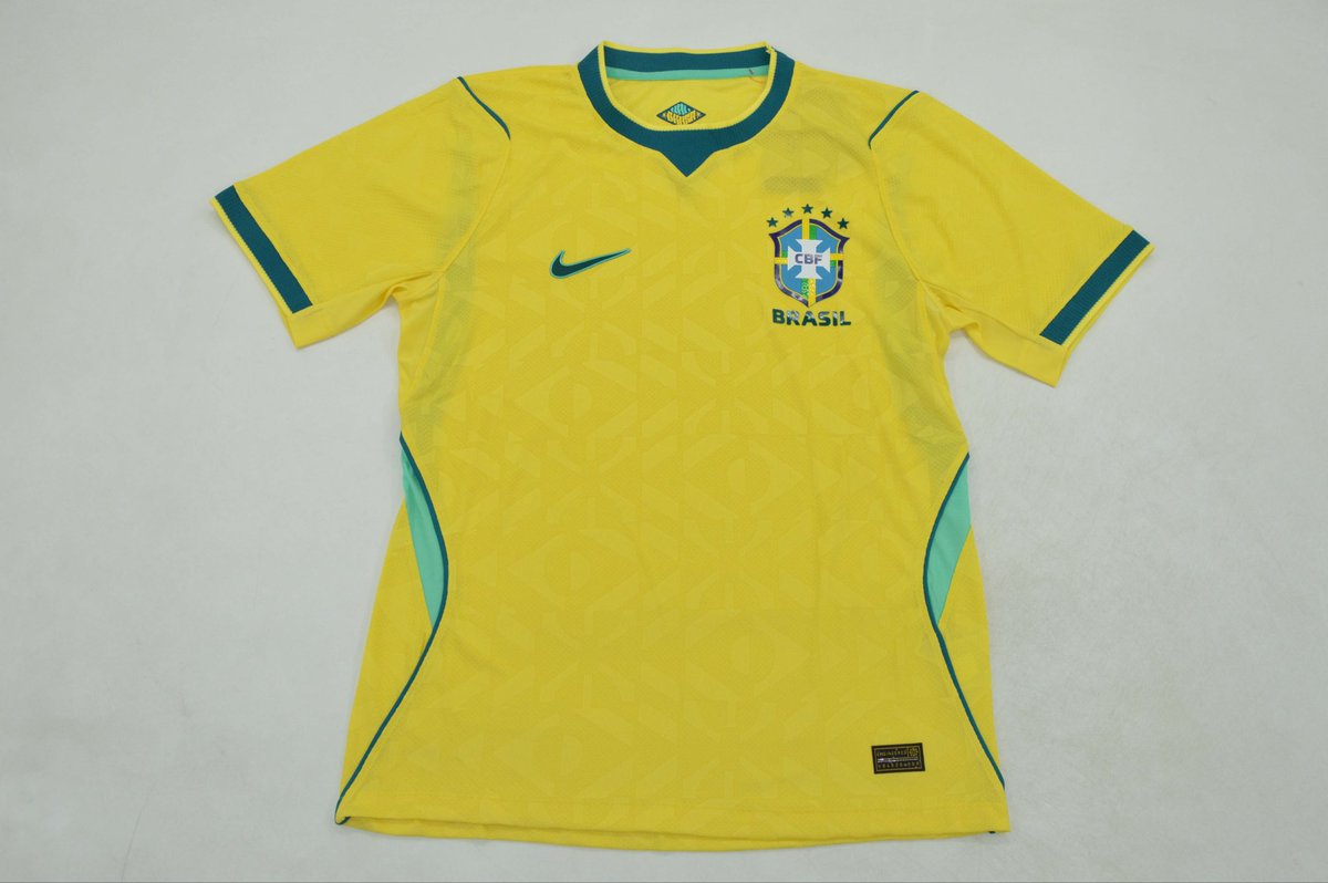 KmisetasP's tweet photo. Que os parece la convocatoria de Neymar con Brasil?? Creo que la ilusión del país acaba de aumentar exponencialmente. Los genios siempre tienen que jugar. Creéis que podrá aportar? 🧐
Por cierto si queréis apoyarlo, ya sabéis dónde conseguir su camiseta 😎
#KmisetasPlus #worldCup https://t.co/VnWeEJ65sv