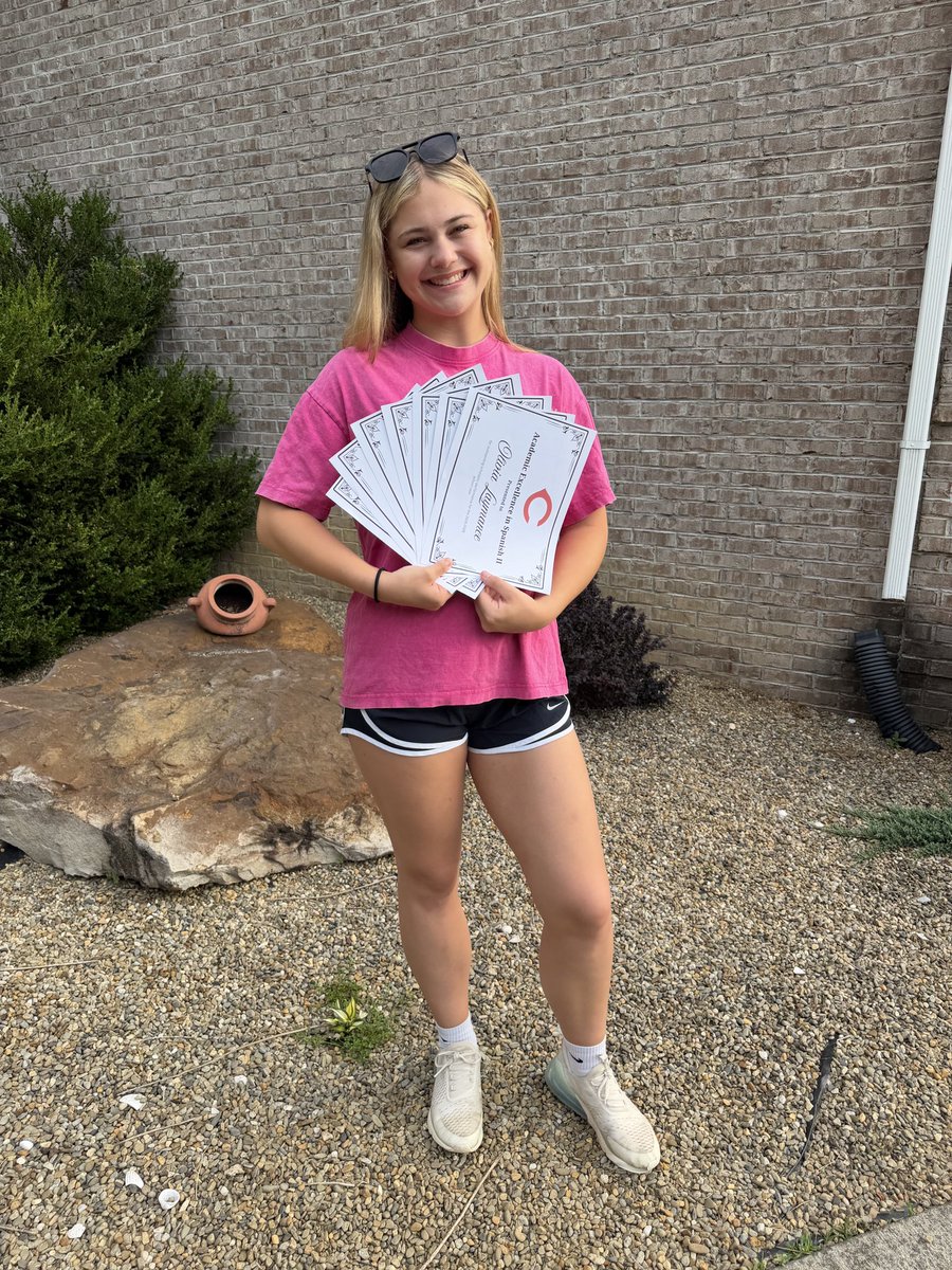 Olivia_Laymance_2028🥎 tweet media