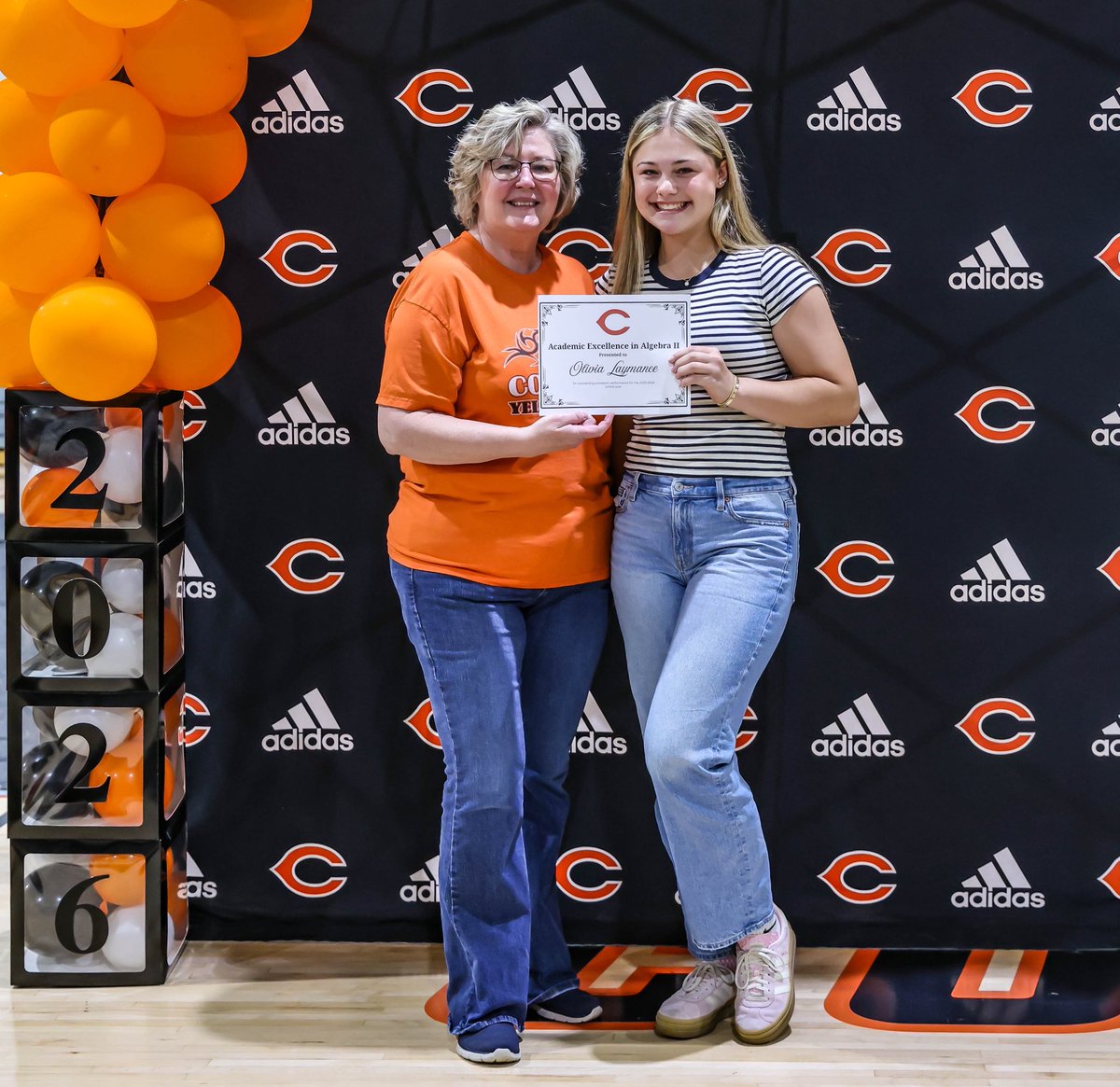 Olivia_Laymance_2028🥎 tweet media