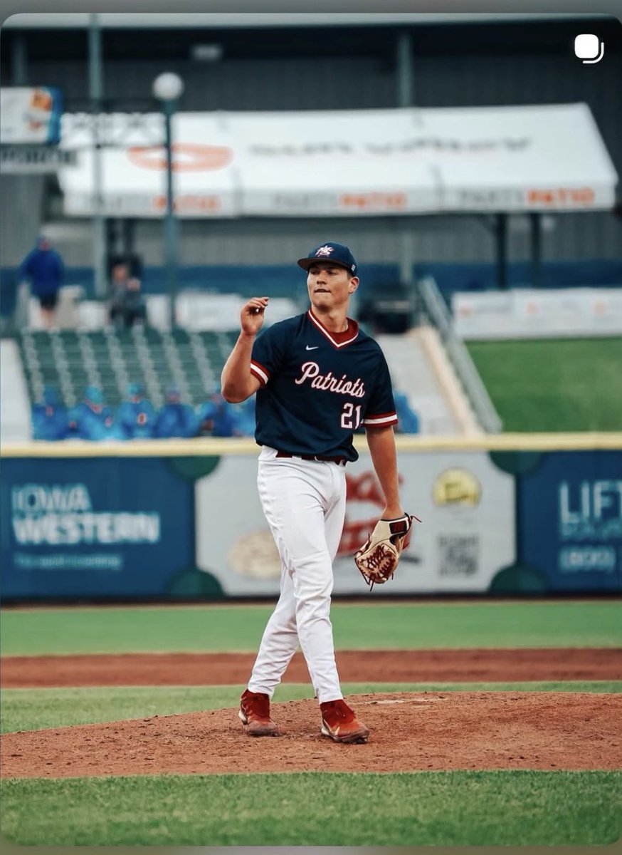 dkmlc15's tweet photo. @urban211324 if yesterday was the last time I got to see you pitch just know I couldn’t be more proud of you!! https://t.co/zpNMiEWUc0