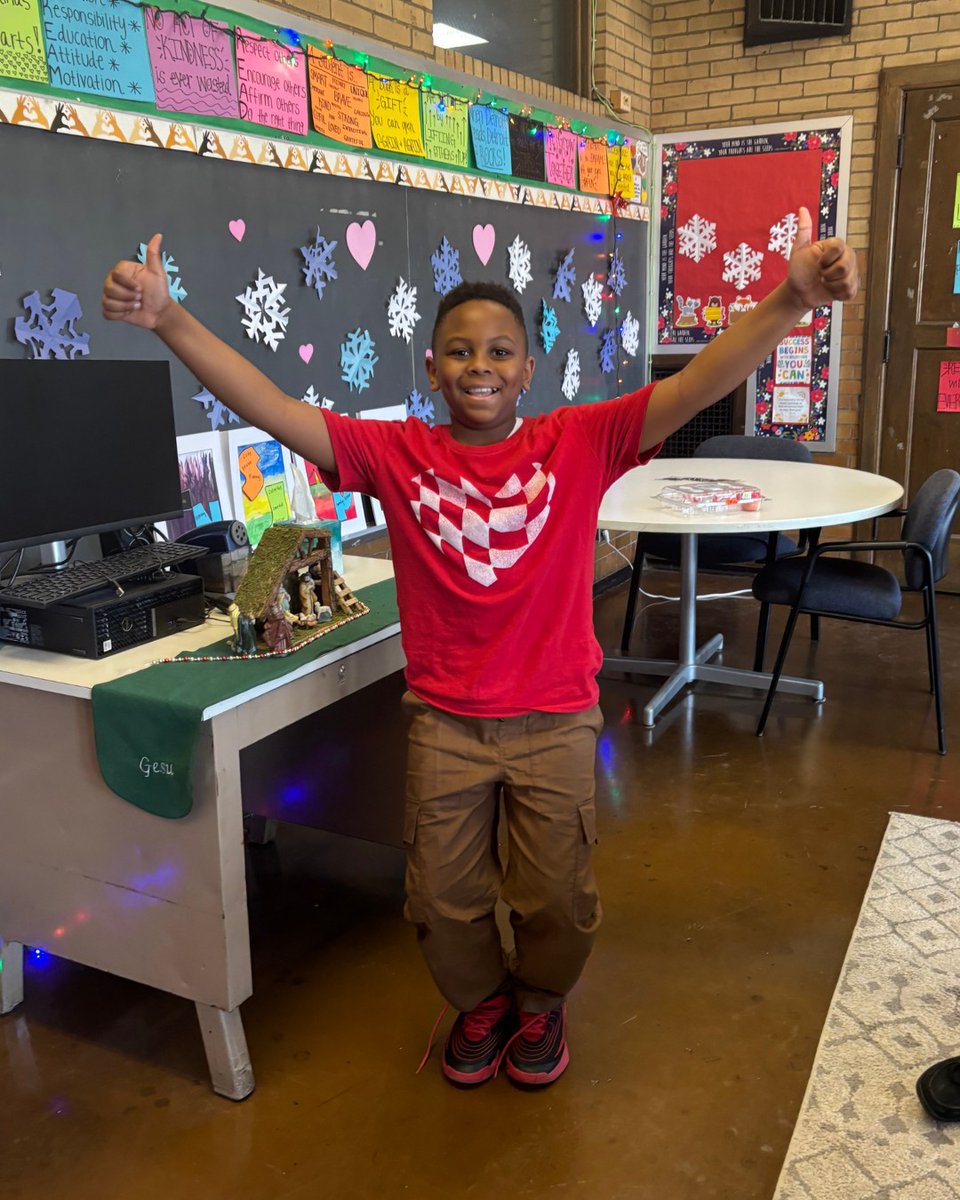 Beyond_Basics's tweet photo. King gives two thumbs up to Beyond Basics!

📚 Through personalized, one-on-one reading support, King strengthened his reading skills, built confidence, and continued making progress toward a brighter future.✨

Way to go, King! 🎉

#BeyondBasics #StudentSuccess #ReadingSuccess https://t.co/Iwq0lU7GEa