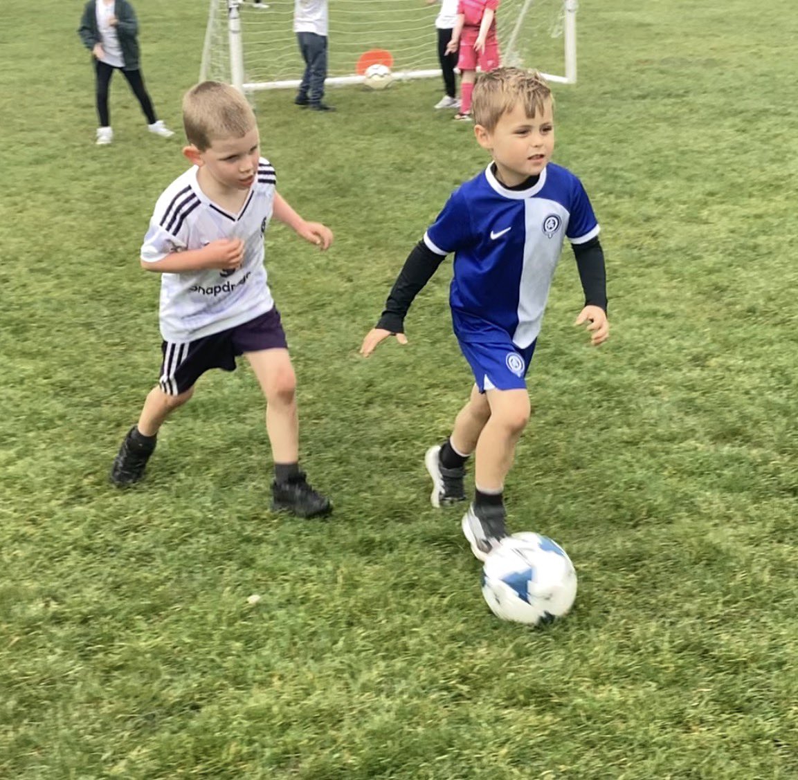 GatesSport's tweet photo. Our younger children have been enjoying Football Club with @Kickstarterz  this term. They have been working hard to develop their ball control, attacking and defending skills. @GatesPenguins @GatesRobins @gates_owls @bolton_sport https://t.co/POVtN4De7M