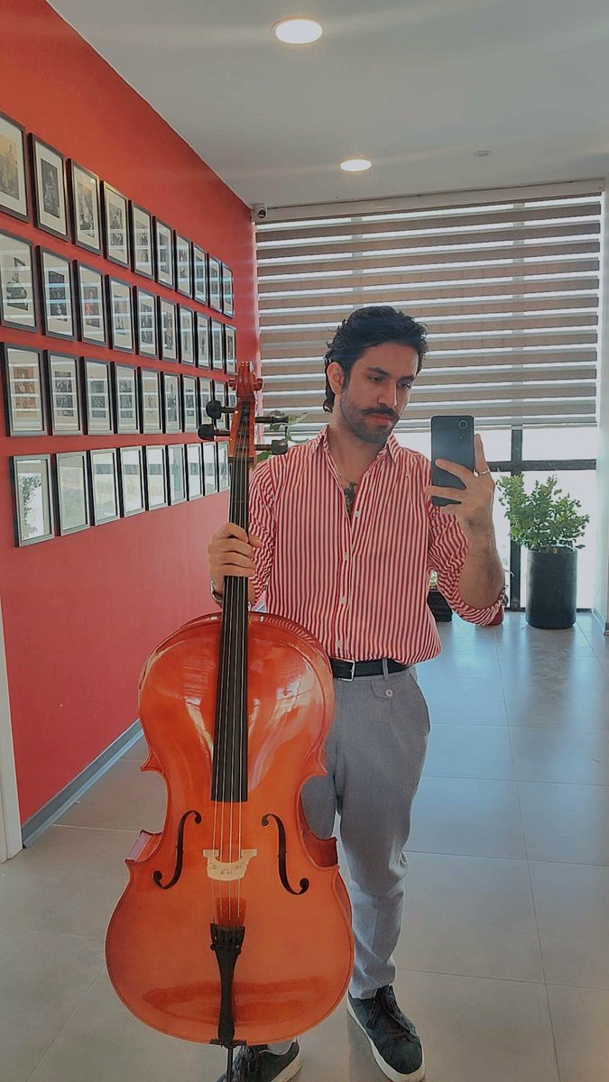 mehraad🇮🇷 tweet media