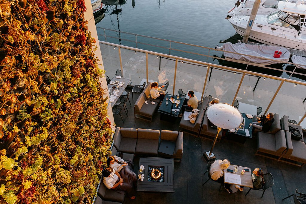 shadehotelrb's tweet photo. When you get seated by the living wall AND the beautiful harbor https://t.co/mVV1g4F11a