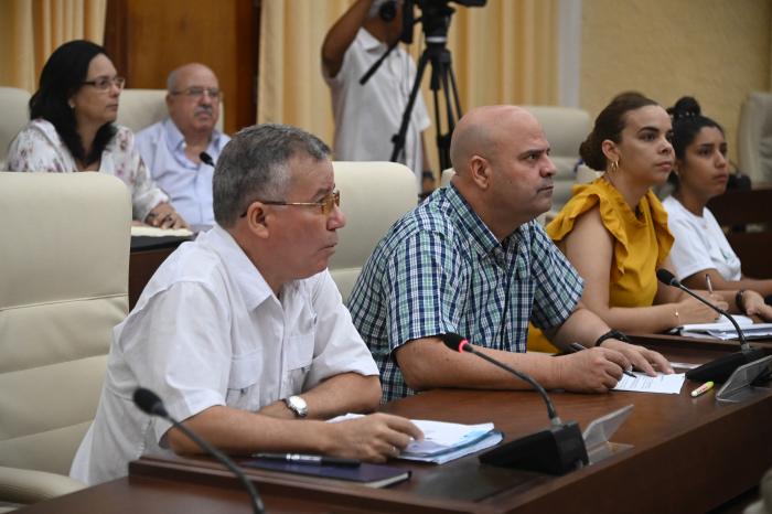 CncaAzcuba's tweet photo. El Presidente @DiazCanelB destacó, este 18-mayo,  prioridades trazadas por Dirección de #Cuba, como preparación para la defensa, llevar el Programa Económico y Social para 2026, producción de alimentos, estabilizac. del SEN,  generación de divisas y estabilización macroeconómica https://t.co/ReX9EKXiFC