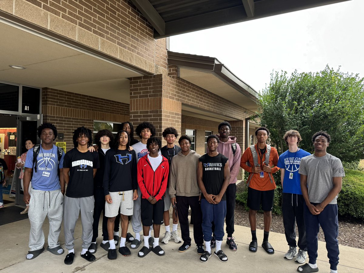 HebronHawksBB's tweet photo. Mornings like THIS 🔥☀️
Rolling up to Independence Elementary to greet these incredible students = pure energy.

Here’s to high-fives, good vibes, and reminding each other that a little kindness goes a long way.

Let’s go, Hawks 🦅

#LoveWins https://t.co/FfnGkEsTK9