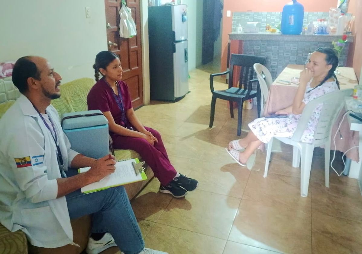 Salud_Guayas's tweet photo. En conmemoración al Día Mundial de Donación de Leche Materna el peros la del Centro de @Salud_Ec #MarthaDeRoldós continúa captando mujeres donantes, con el fin de fortalecer las reservas del Banco de Leche del @HUniversitarioG .

 ¡Dona Leche Materna! 🤱🏽❤️

#MSPEnTerritorio https://t.co/MavOi4P3bv