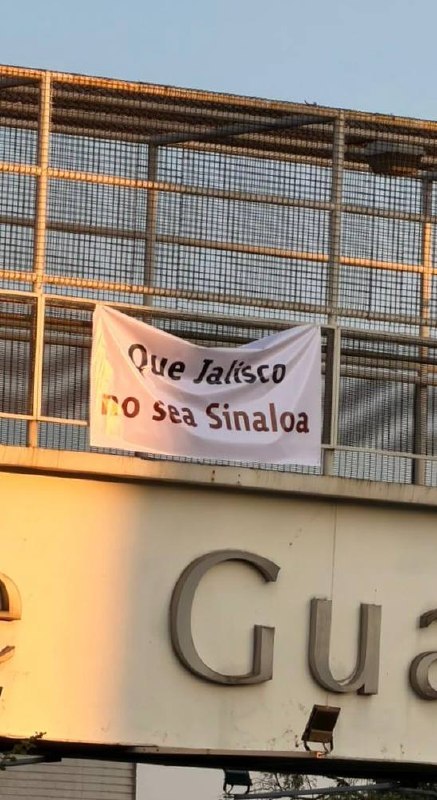NotiGDL tweet media