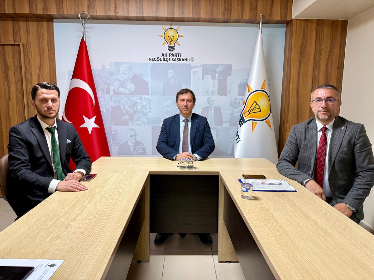 inegol_akparti's tweet photo. Haftalık Olağan Yürütme Kurulu Toplantımız İlçe Başkanımız Sn. Mustafa Durmuş başkanlığında gerçekleştirildi.

#AKİnegöl https://t.co/Eze6V42yvo