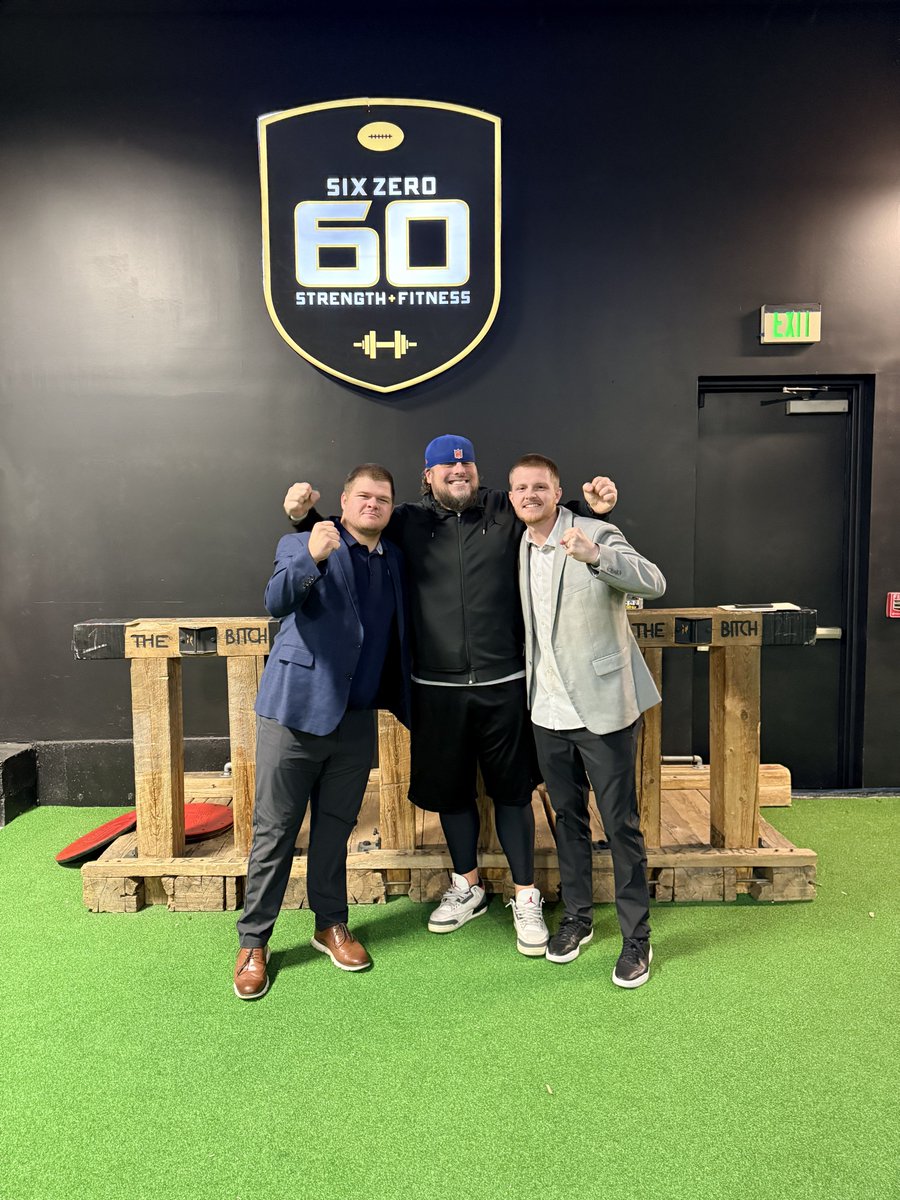 SixZeroAcademy's tweet photo. Great AM @SixZeroAcademy! #DungeonFamily showed out for the CFB Coaches on site! Thank you them all for attending! @Coach_CFuller @CoachNDavisOL @CoachSingler @Coach_Tuley @CoachGermer https://t.co/lL90ykRlGs