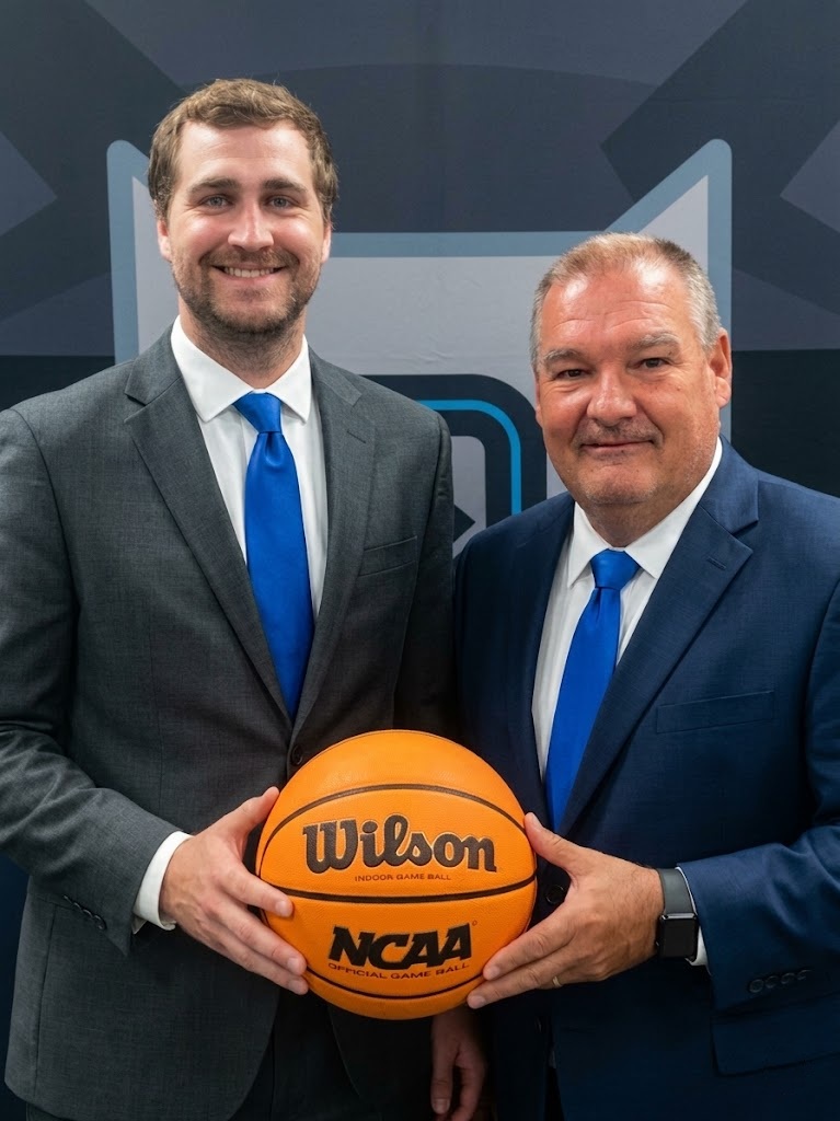tnsportslive's tweet photo. 🏀: West Ridge High School announced Tuesday morning that Chase Arnold has been named the new boys’ basketball coach.

STORY (FREE READ thanks to Watauga Orthopaedics): https://t.co/lJZdJBhEIZ https://t.co/XXL5gnkCK0