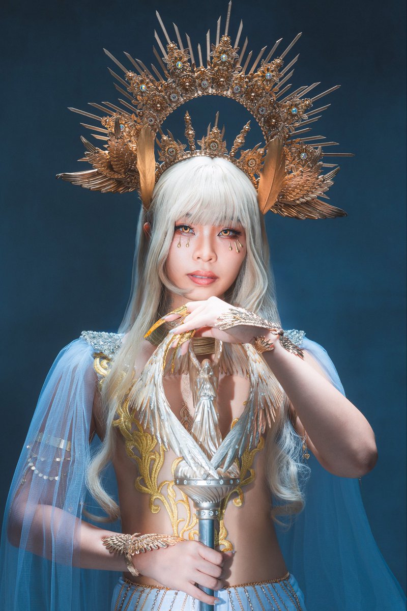 CosPhotoAwards's tweet photo. We’re excited to introduce the fifth award category! ✨ 

„That Should be Printed“ celebrates cosplay photography as finished art, not just screen images. It honors timeless, visually strong, and refined work that belongs in galleries. 🎨  Jury &amp; credits in the comments ⬇️ https://t.co/lOaJyohH7i