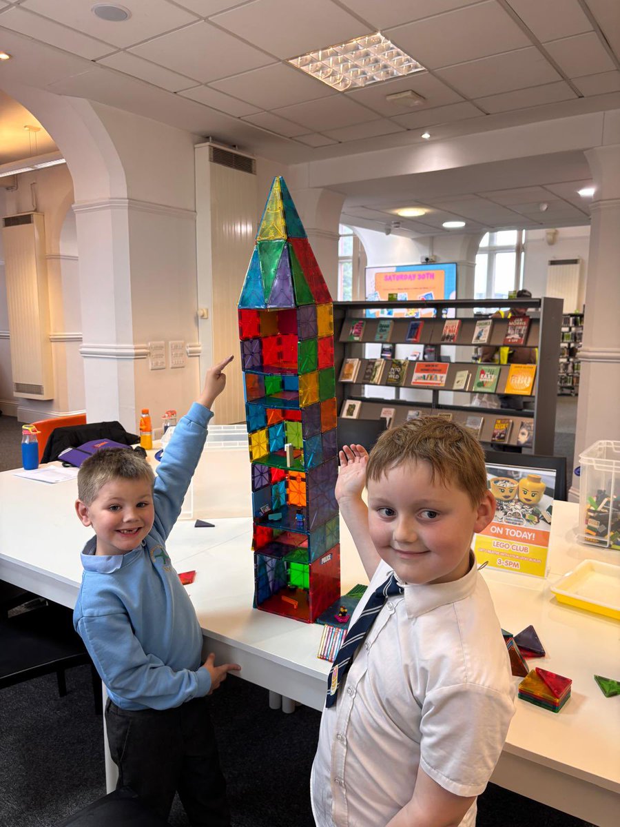 Halton Libraries tweet media