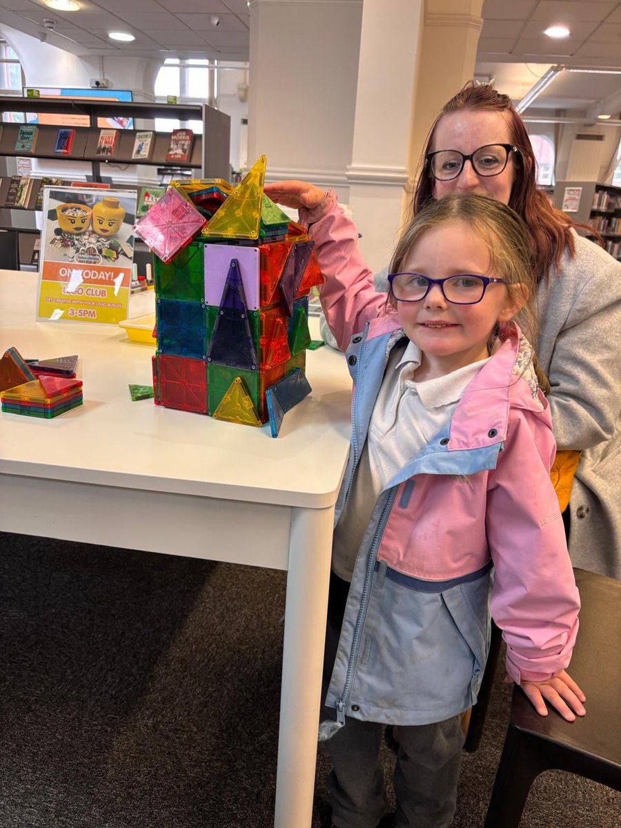 Halton Libraries tweet media