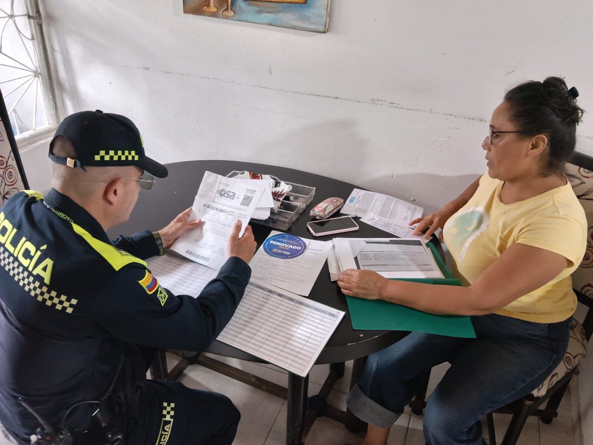 PoliciaIbague's tweet photo. A través del Grupo de Protección al Turismo y Patrimonio Nacional, se realizaron actividades de verificación y control en establecimientos de alojamiento ubicados en el sector de Buenos Aires, donde se evidenciaron incumplimientos a la normatividad vigente para su funcionamiento https://t.co/V9LGznszyD