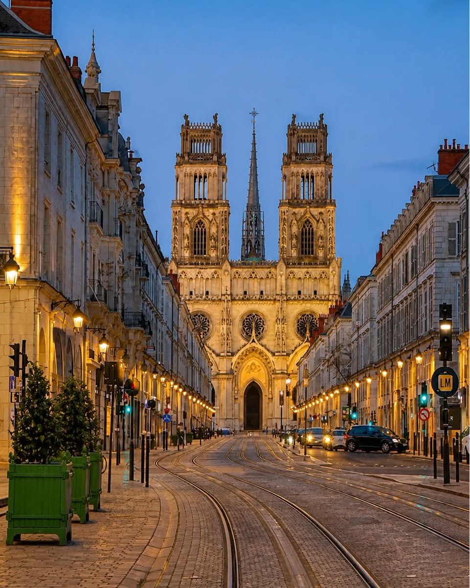 CityScapesNC's tweet photo. Cathédrale Sainte-Croix d'Orléans in France 🇫🇷 https://t.co/OE8o9P1cRR