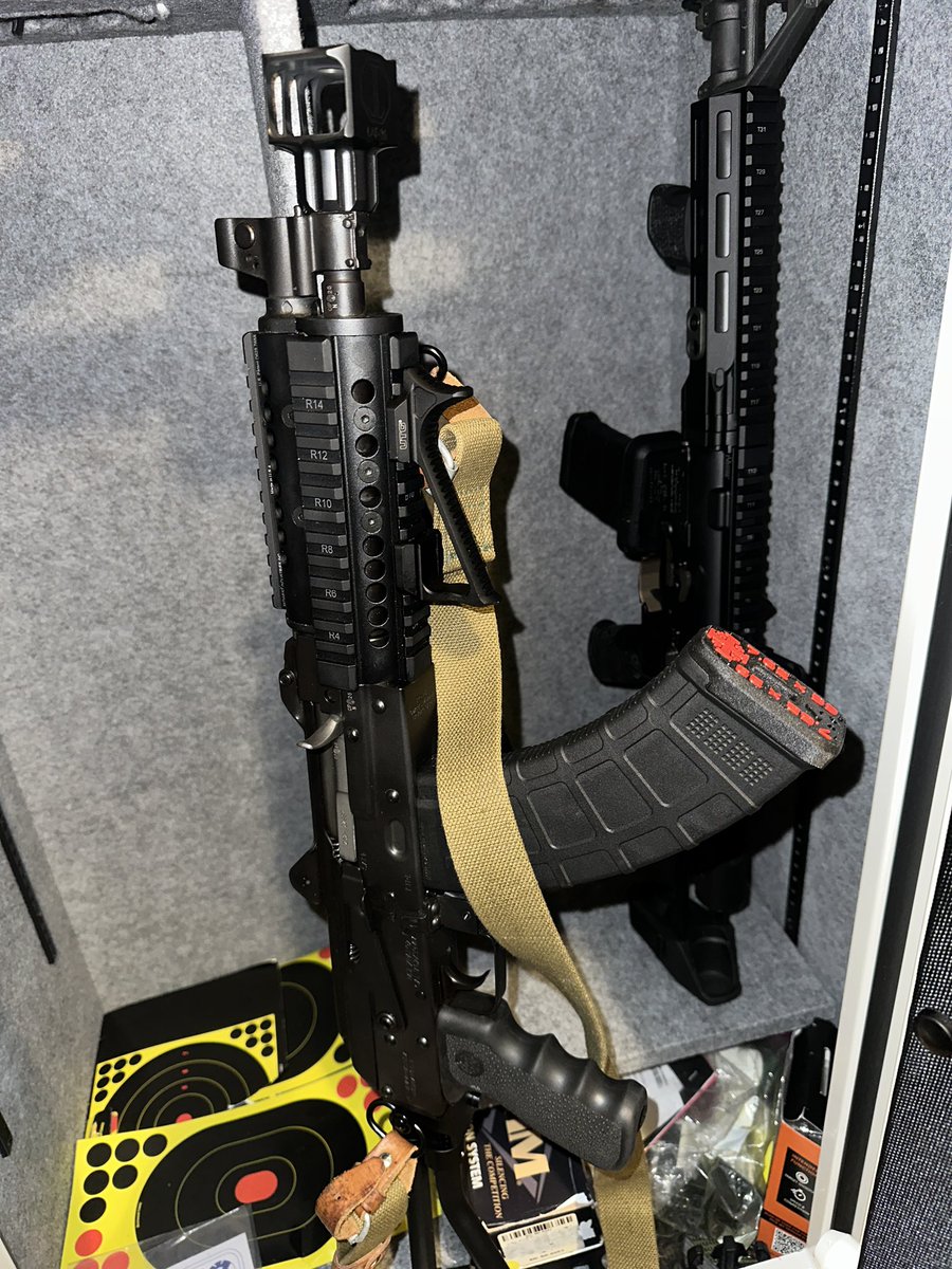 Tacticaljavi999's tweet photo. Can’t wait to #suppress this beast!🔥🔥🔥
#ZpapM92 Yugo #AK HEAT!👌By far my favorite💯 https://t.co/5tPKvVSonz