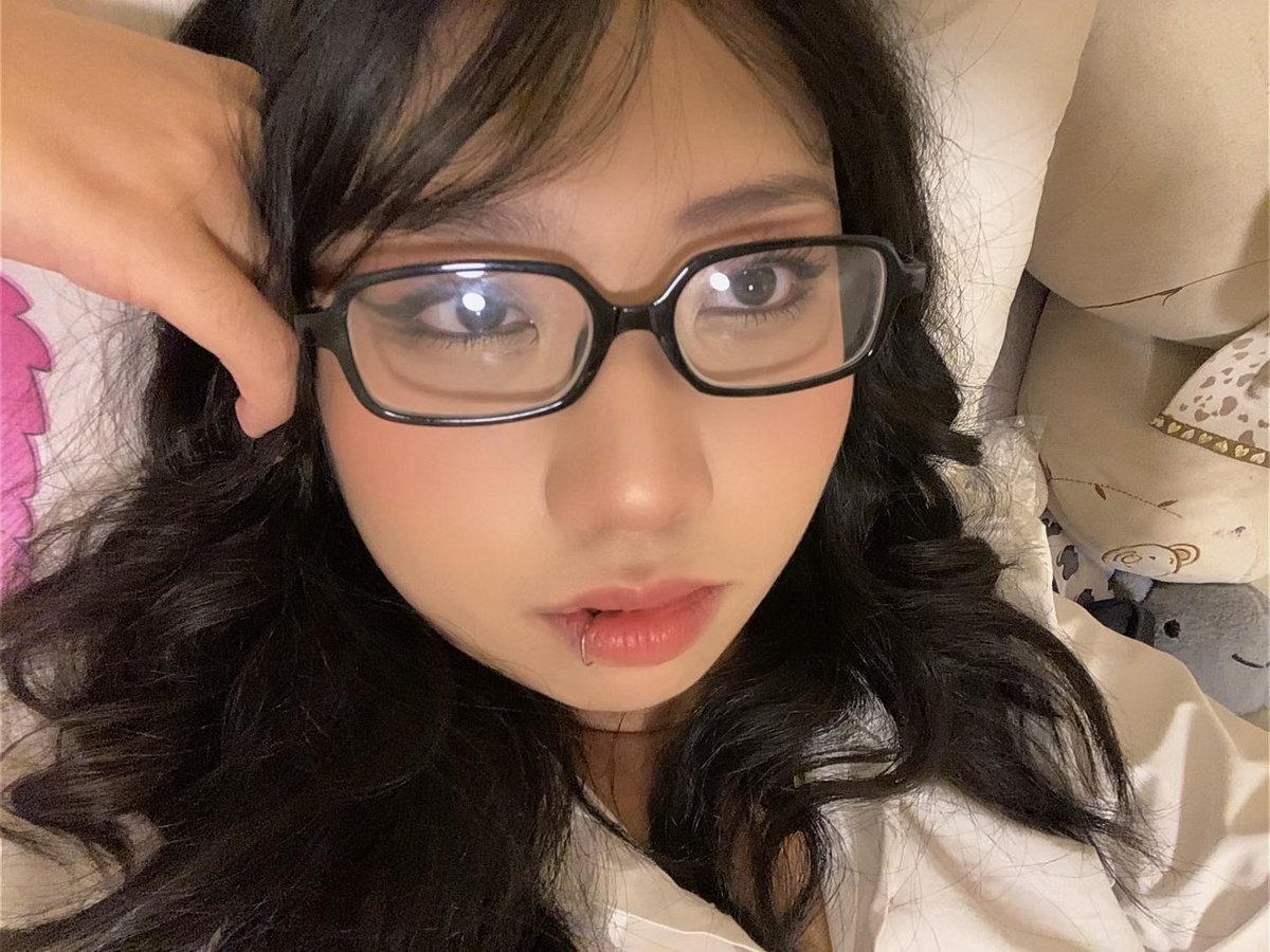 purpl3clipse's tweet photo. work wife nga pala ni hiromi at nanami #anisd https://t.co/dQmzcVv0PO
