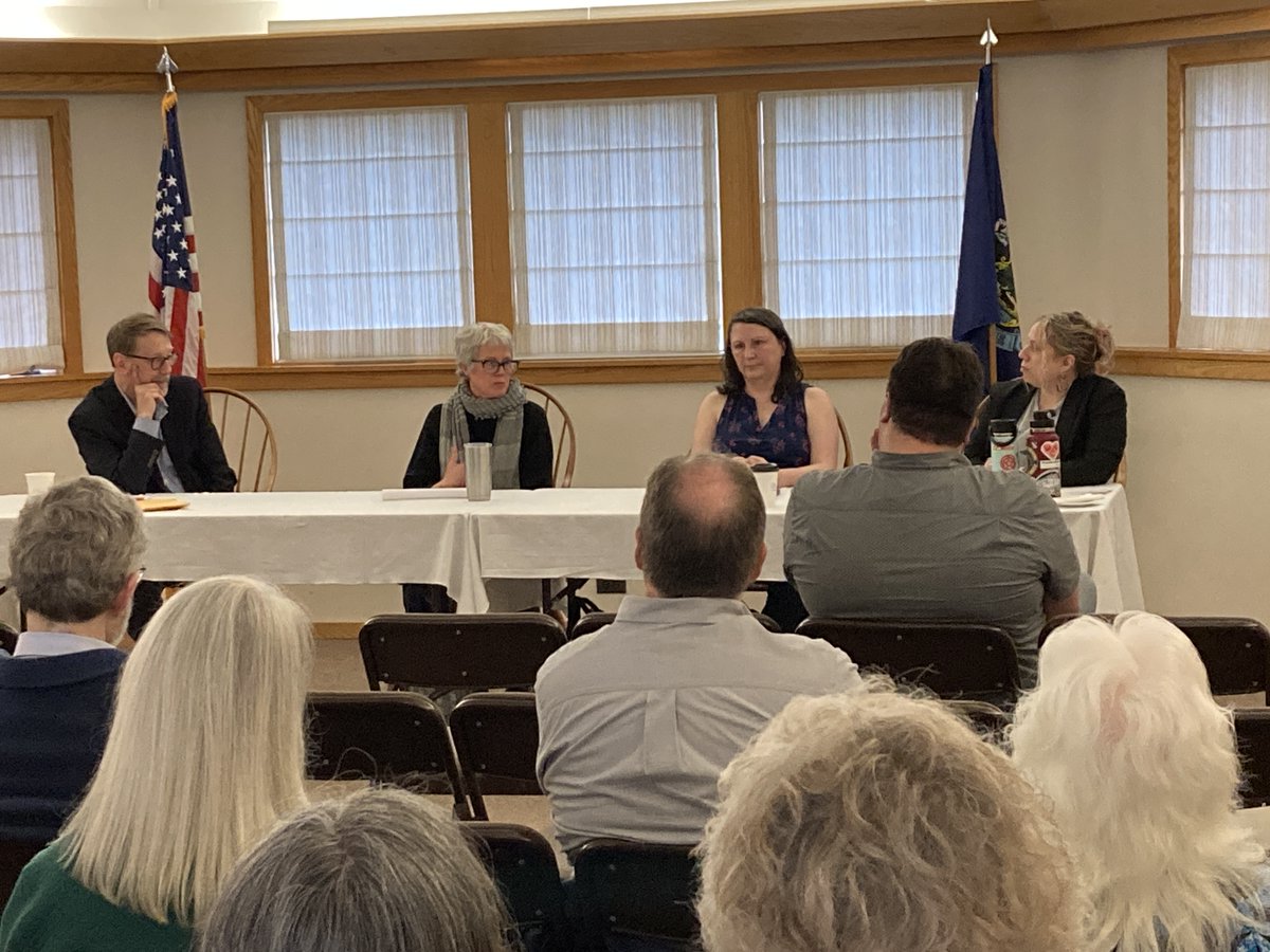 MCSmithLibrary's tweet photo. Thank you to all who joined us this past Friday for our Maine Town Meeting discussion on book banning in Maine. It was a thoughtful and fruitful discussion! What are your thoughts on this issue? Share in the comments! https://t.co/BIKLs8aONA