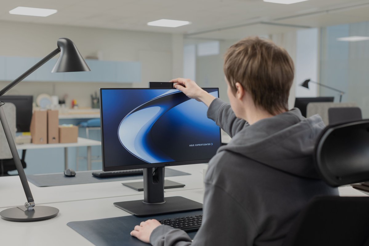 ASUS tweet media