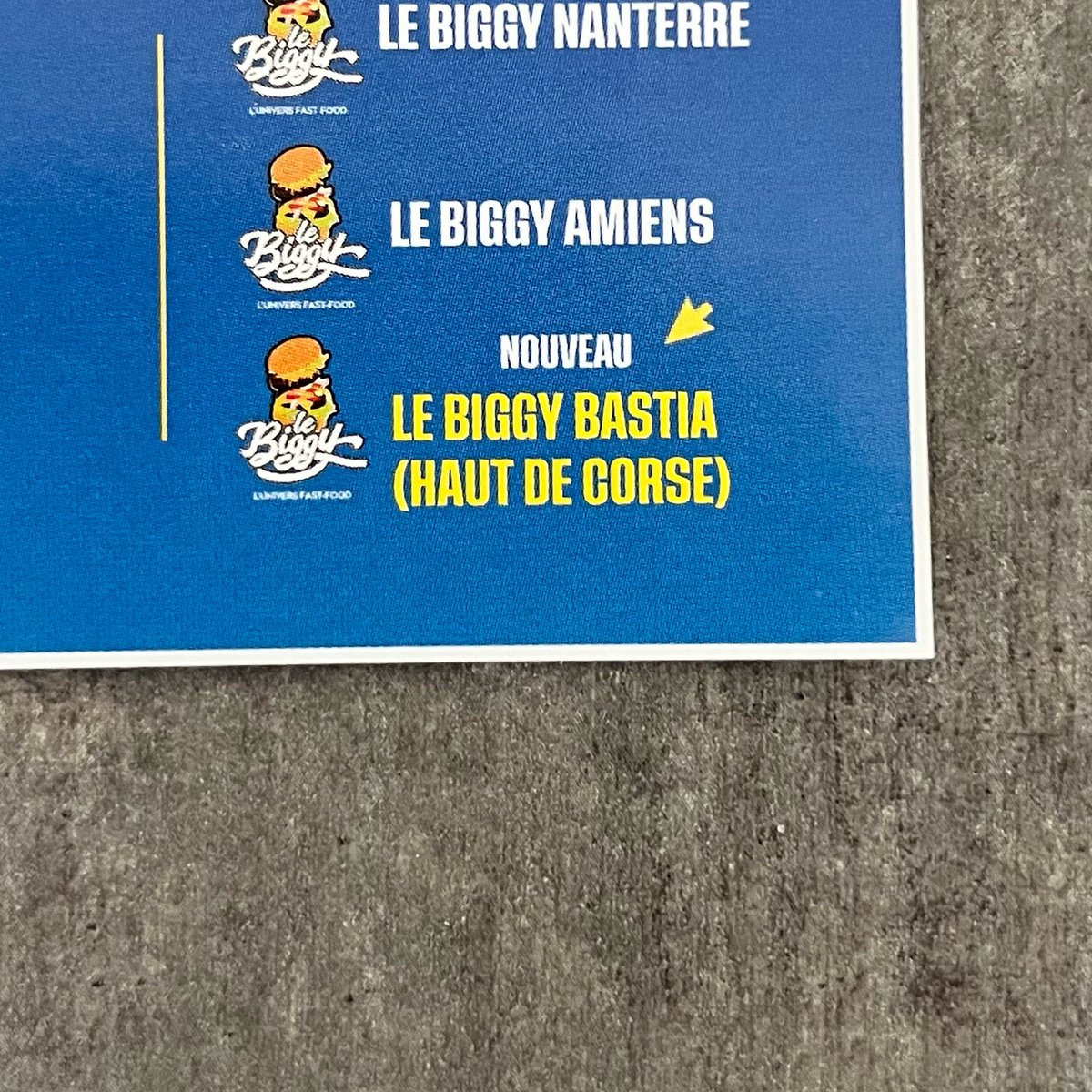 PhineasCasgiu's tweet photo. Après la « Corse du Nord », on a maintenant « Haut de Corse ».

Ça y va les chaînes de fast food aussi. https://t.co/ESVKQIfp2a