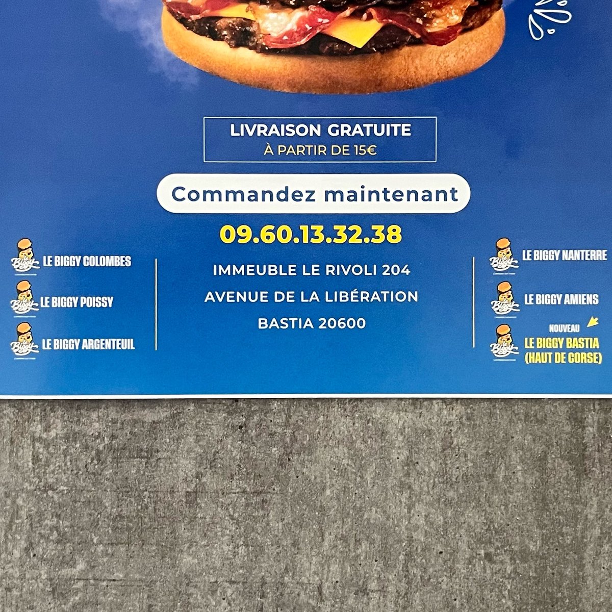 PhineasCasgiu's tweet photo. Après la « Corse du Nord », on a maintenant « Haut de Corse ».

Ça y va les chaînes de fast food aussi. https://t.co/ESVKQIfp2a