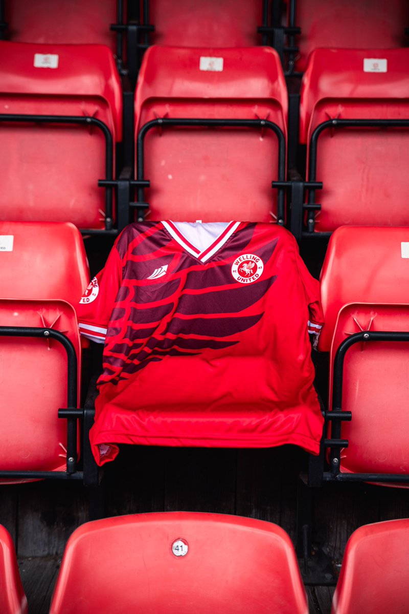 wellingunited's tweet photo. At home in red ❤️

#WeAreWings🪽 https://t.co/LyydwPvPwE