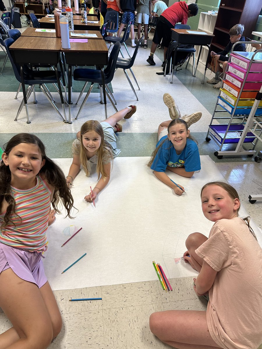 mwrightRNE's tweet photo. Art Day Fun!!!!! #RNEgreatthings https://t.co/UN0vC6ZfRg