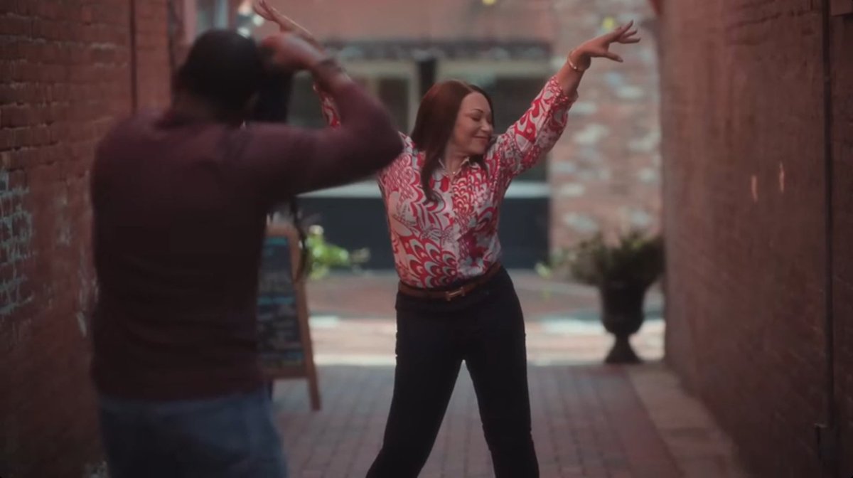 OldeTownConyers's tweet photo. Recognize the background? 👀🎬
Parts of Be Happy were filmed right here in Olde Town Conyers last November 👀
From everyday strolls to movie scenes, you never know what you’ll spot in Olde Town ✨

#OldeTownConyers #FilmInGeorgia #OnSet #VisitConyers #MadeInGA https://t.co/FaEI1iqeP3