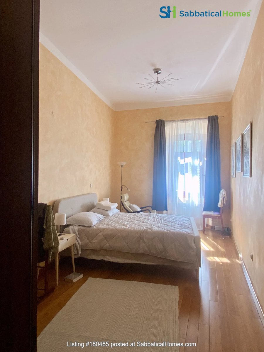 SabbaticalHomes's tweet photo. Apartment in historic Pula overlooking the sea, steps from Roman landmarks, cafés, markets, and the waterfront promenade along the Adriatic coast.

https://t.co/YpAtV8lwIR 

.
.
.
#sabbaticalhomes #sabbatical #Academictravel #academics #Croatia https://t.co/jM1zqlyvAd