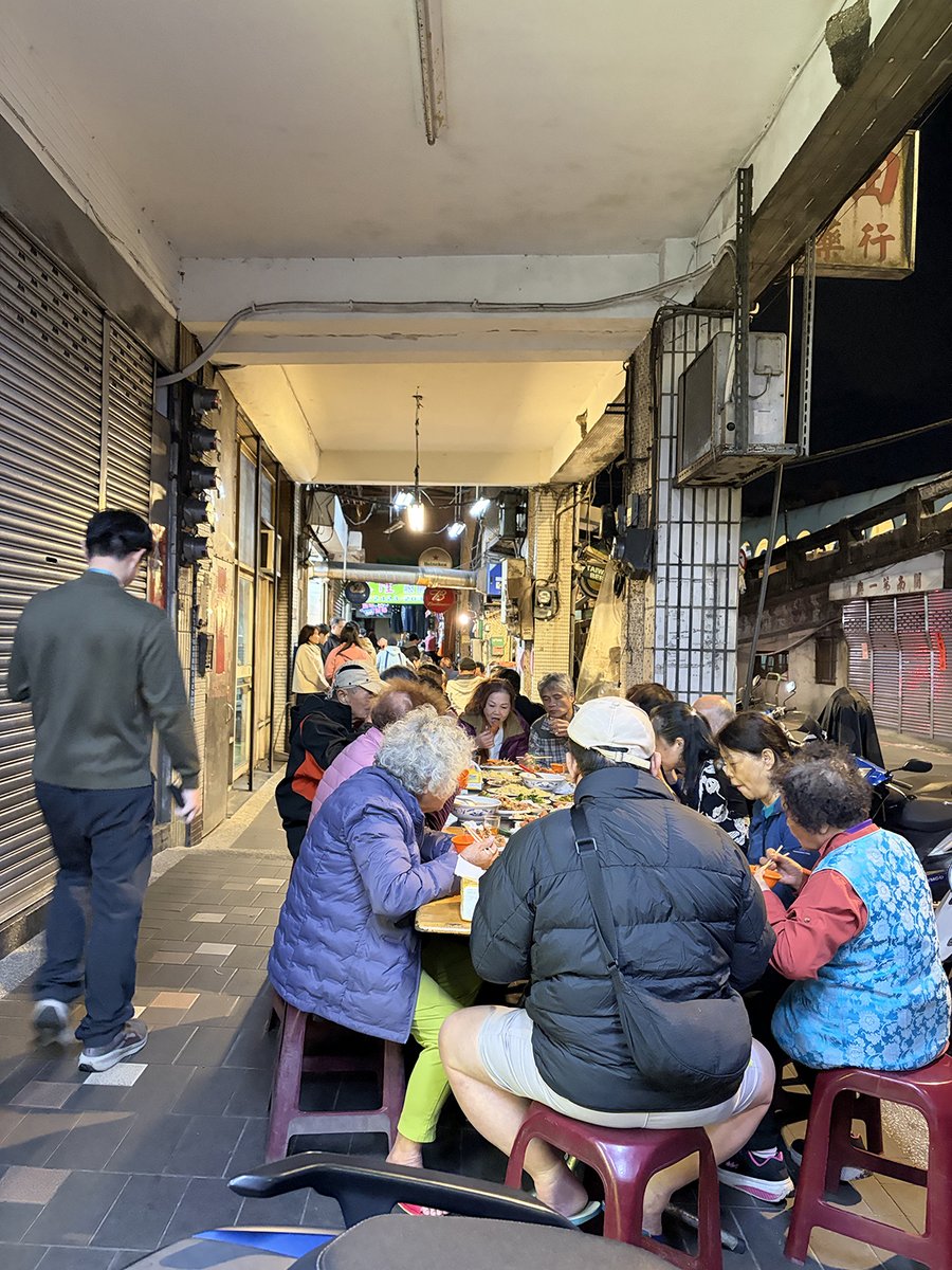 圏外編集者 tweet media