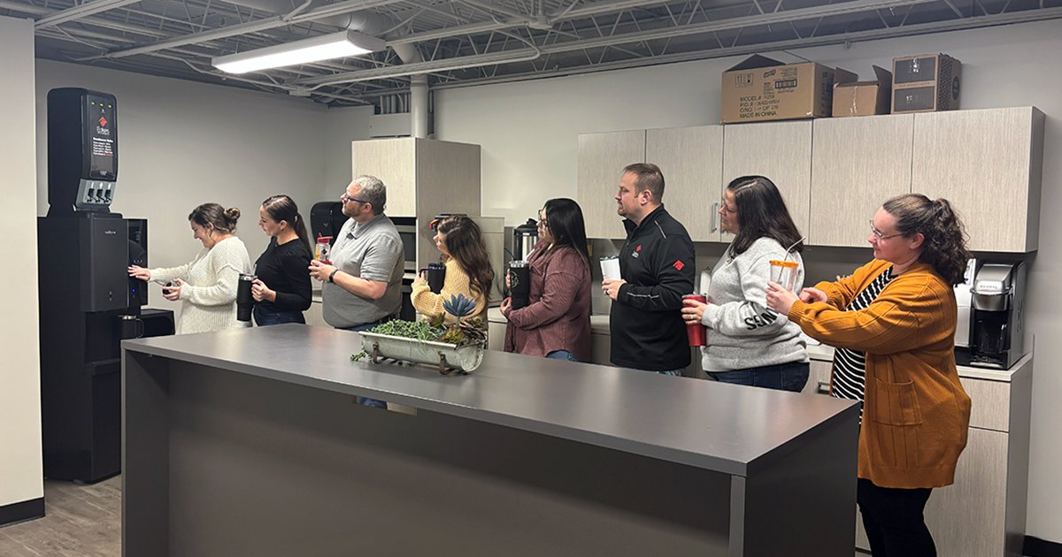 EakesOS's tweet photo. With reverse osmosis filtration and in-tank LED UV, our Waterlogic machines offer the highest quality drinking water and ice.

(But don't worry, these machines are built for high demand, so your team gets great water and ice without the wait)
https://t.co/GdhVOGIEDG https://t.co/2eNybmDRYt