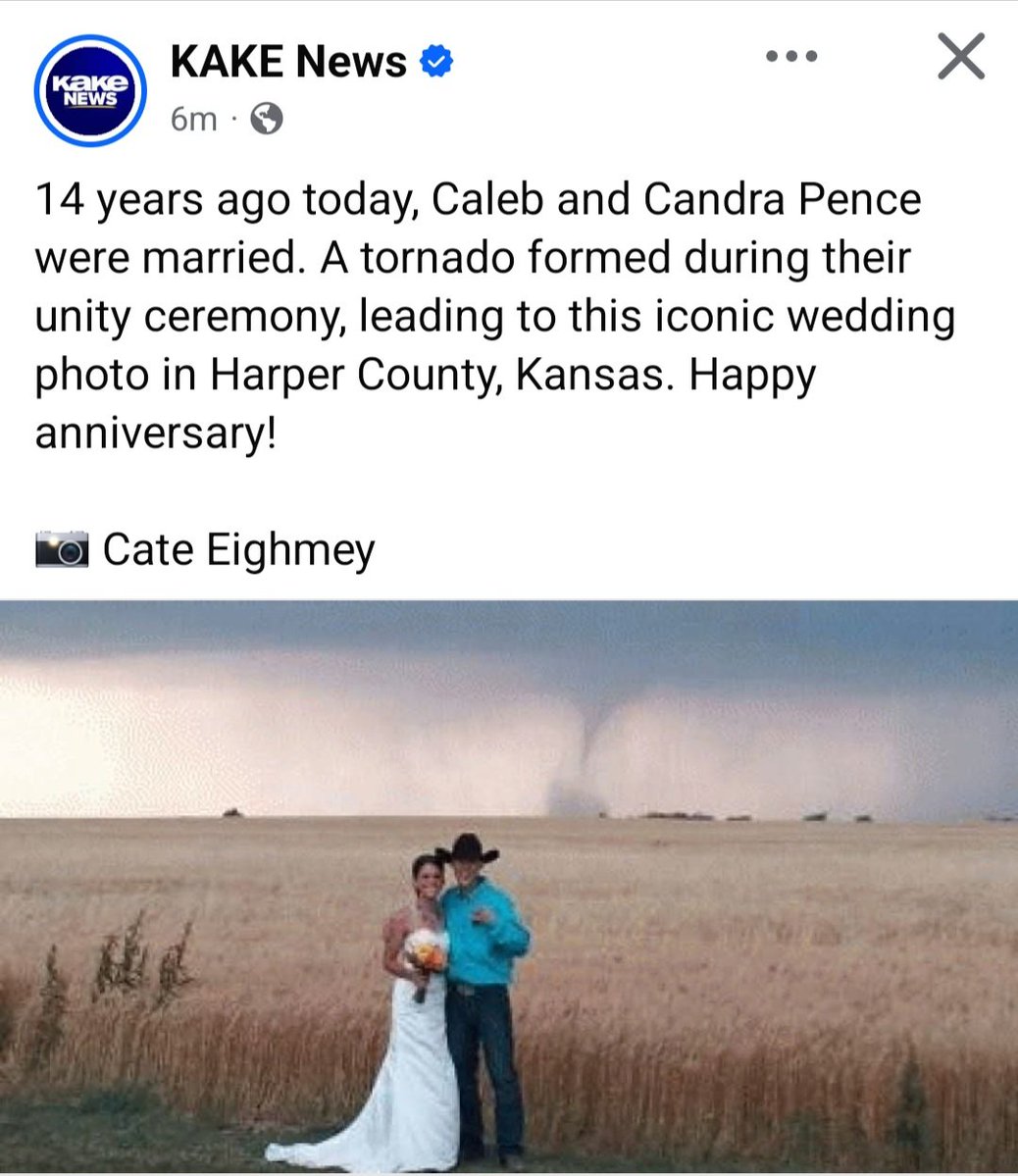 MarkHeyka's tweet photo. This is one of my favorite weather related pictures!  @ABCFOXMT @NWSMissoula @NWSTopeka @NWSWichita @NWSHastings #kswx #tornado https://t.co/epeWpEYjLK