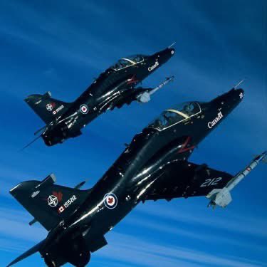 PodPilotProject's tweet photo. He started flight training one week before 9/11.

Years later, an in-flight emergency ended his jet career.

Captain Troy Clarke’s path to becoming an RCAF pilot wasn’t linear.

🎧 full episode: https://t.co/CvxeFrl3n3 or wherever you get your podcasts! 
#skiesmag https://t.co/Q4cMlZkg80