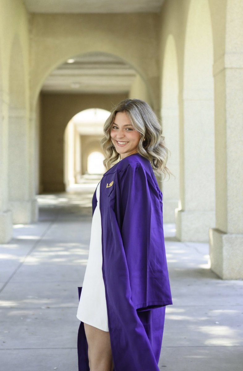 LSUAcademicCtr's tweet photo. Ella Hemings, Volleyball 🏐
May Student-Athlete of the Month! 🐯

💬- “‘You only live once’. I love this because it helps me say yes to more things that involve making positive memories and shaping my life the exact way I want. :)”

Keep on shining, Ella! ⭐️

#GeauxTigers #LSU https://t.co/w9aRy06rw6